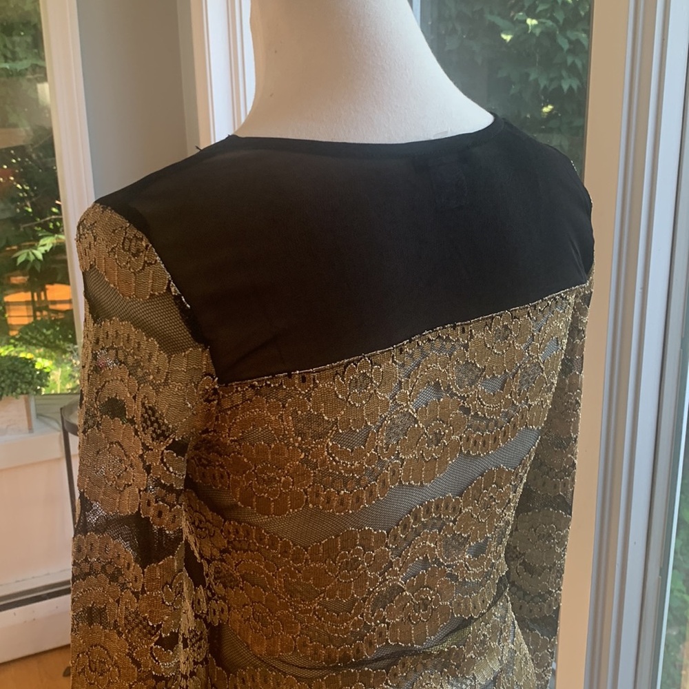 NWOT VENUS Top Gorgeous gold shimmer lace with black mesh fabric💖💖🔥size XS - Picture 5 of 7